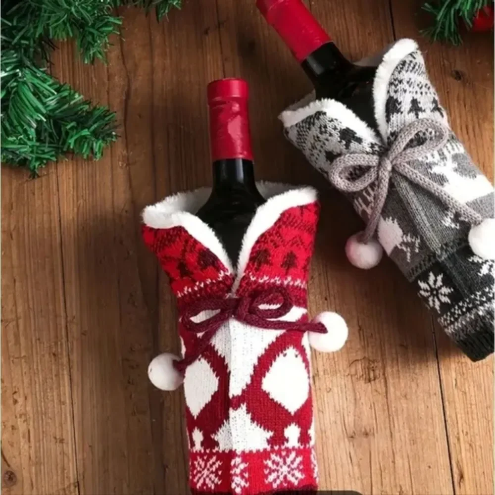 CUTE CozyFestive Quality Holiday Bottle Cover‎ Sleeve, SET of 2! Great Gifts.NEW